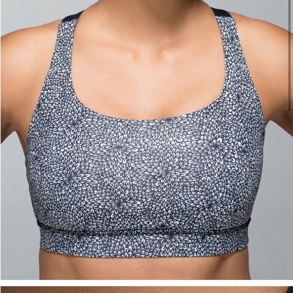 Lululemon energy sports bra